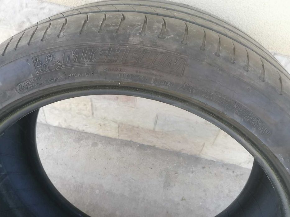 Гуми Michelin 2×275/40/R20 и 2×315/35/R20