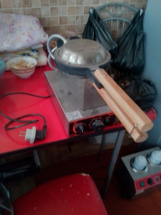 Оригинальная вафельница а
