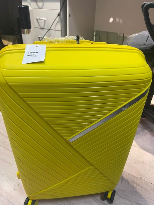 Продается чемодан