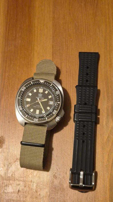 Ceas automatic steeldive