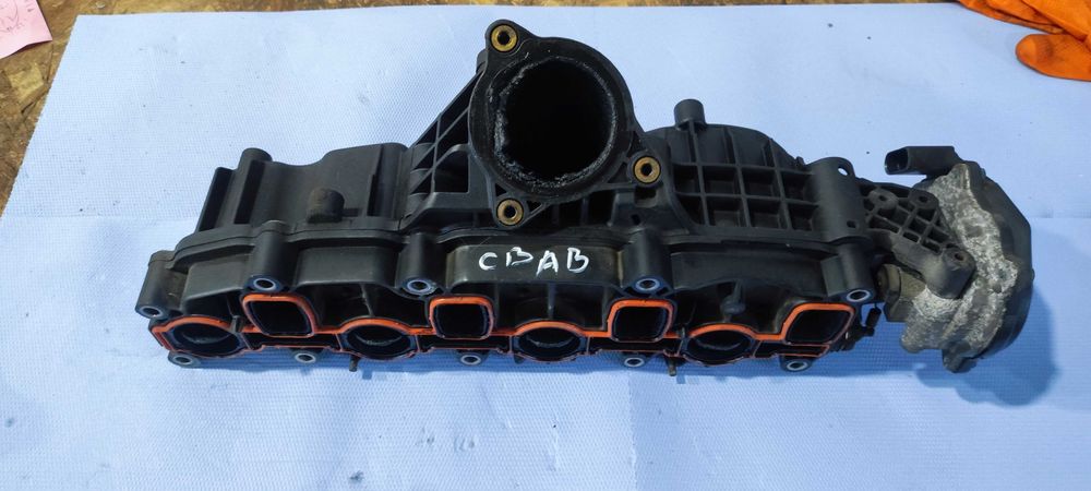 Galerie admisie cu clapeta volkswagen vw tiguan 2.0 tdi CBAB 03L129086
