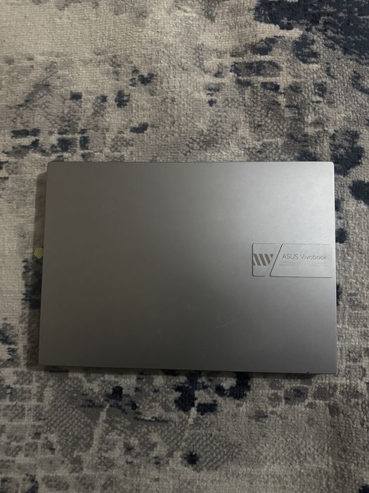 Нотбук Асус новия