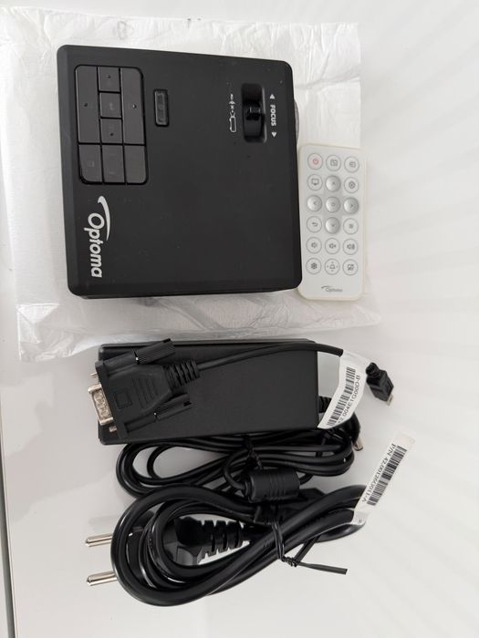 Proiector portabil LED Optoma ML750 – Compact, HD, HDMI, USB/microSD