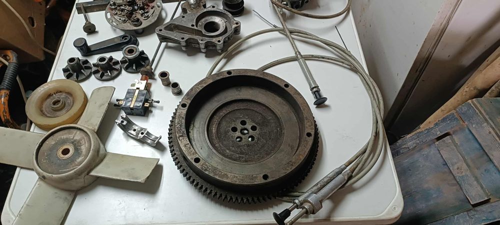 Генератор за Вартбург и други части