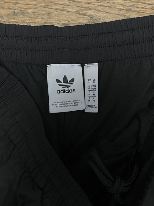 adidas панталон.