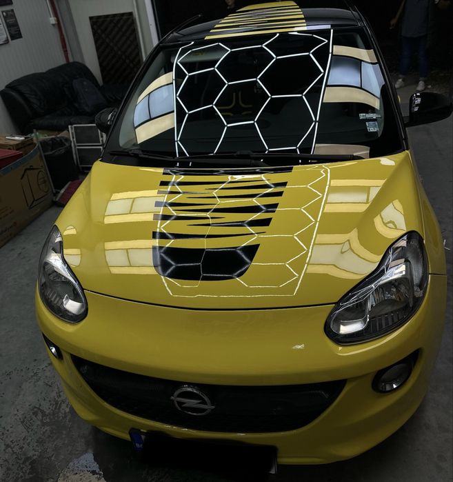 Продавам едно истинско бижу Opel Adam