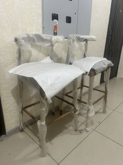 Барный стул продается