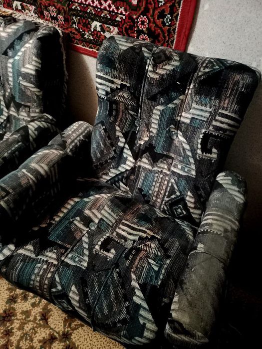 Диван и кресла б/у