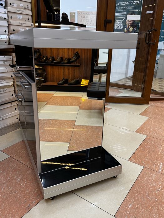 Продам торговое оборудование