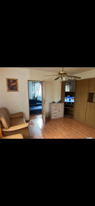 inchiriez apartament doua camere central