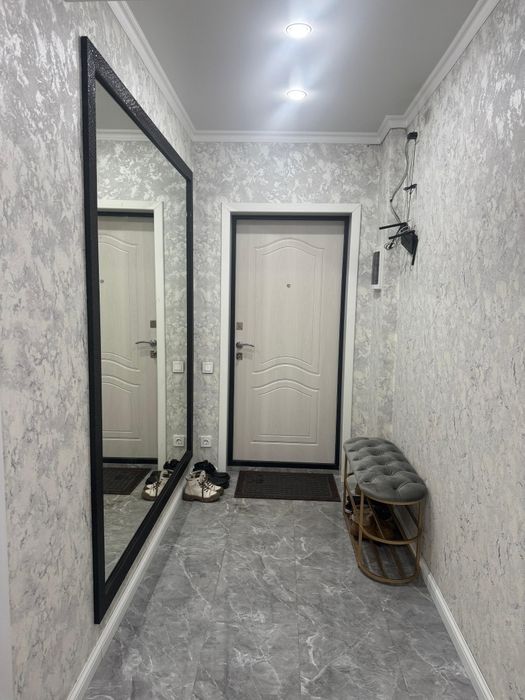 Зеркало в хорошем состоянии