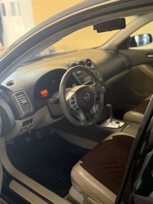 Nissan Altima 2008