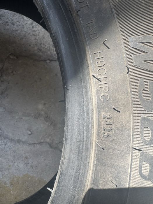 Комплект зимней резины 215/55/R17 OVATION