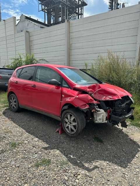 Dezmembrez Seat Altea 2005 1,6benzina tip BGU