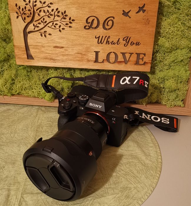 Sony A7R V в комплект с  Sony FE 24-70mm f/2.8 GM