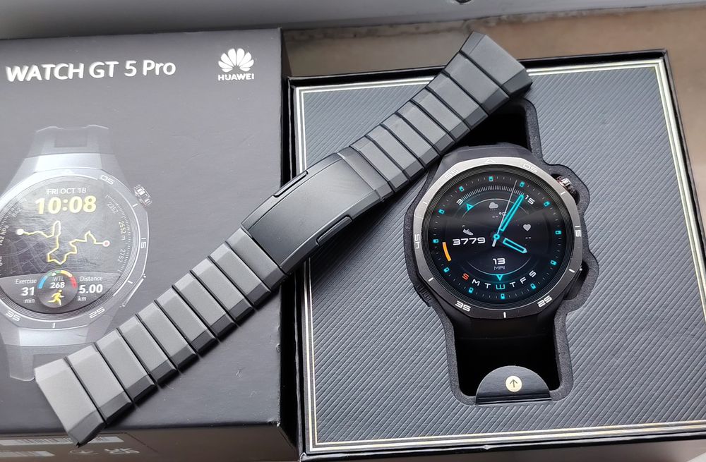 Huawei GT 5 PRO.