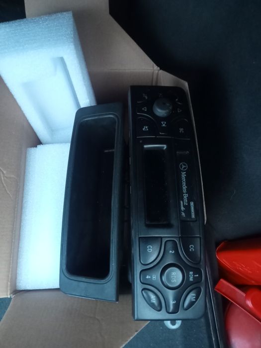 Продам рамку на Мерседес w 203