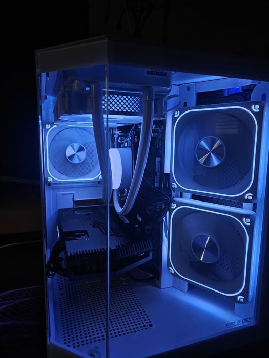 PC GAMING | RTX 3070 | Ryzen 5 5600X | 16 GB RAM 3200 | 2x SSD NvMe + Sata