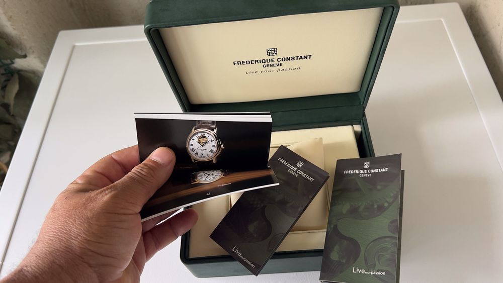 Cutie originală pentru ceasul Frederique Constant Geneve,