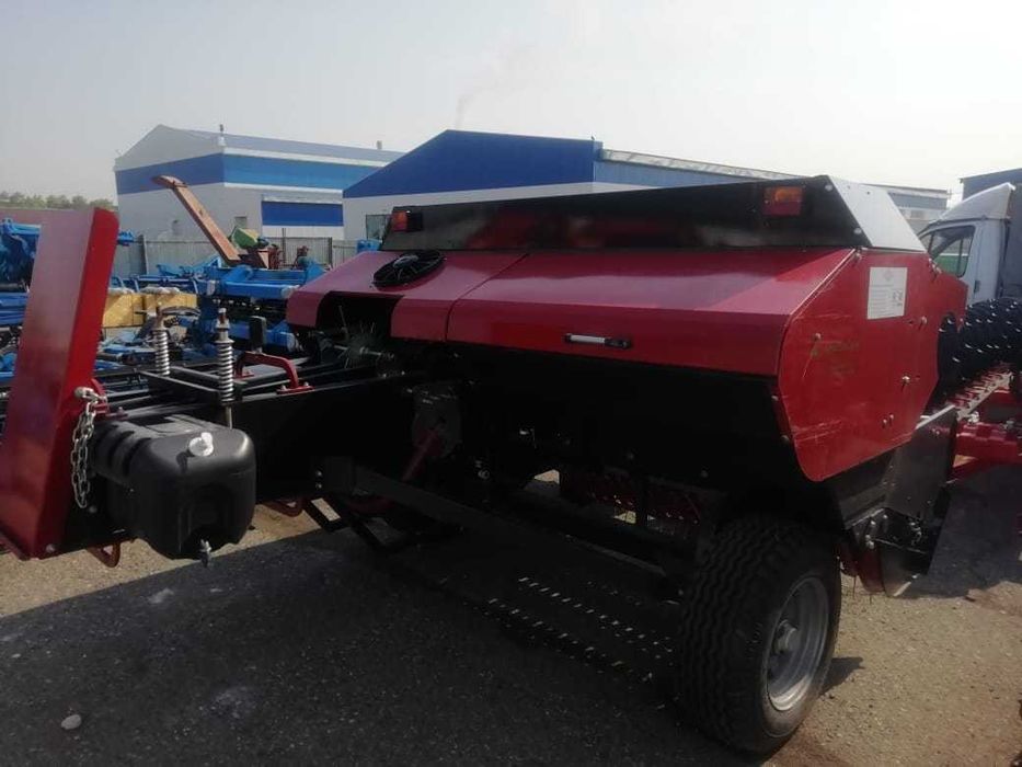 Пресс подборщик рулонный, тюковый