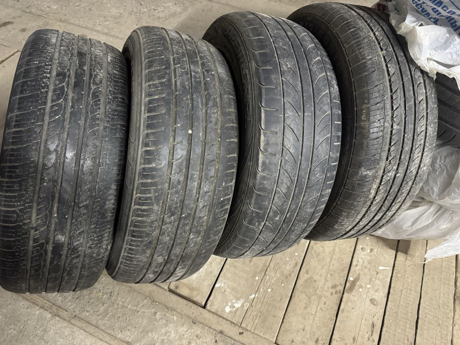 Покрышки Р16 215/60/16