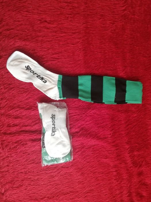 Тренировачни потници и футболни гети