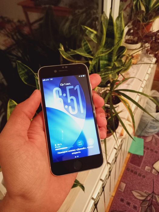 Iphone SE 2, 2020 в отличном состояние