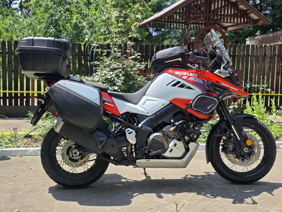 SUZUKI V-STROM 1050 XT 2022 11000km echipare full bagaje