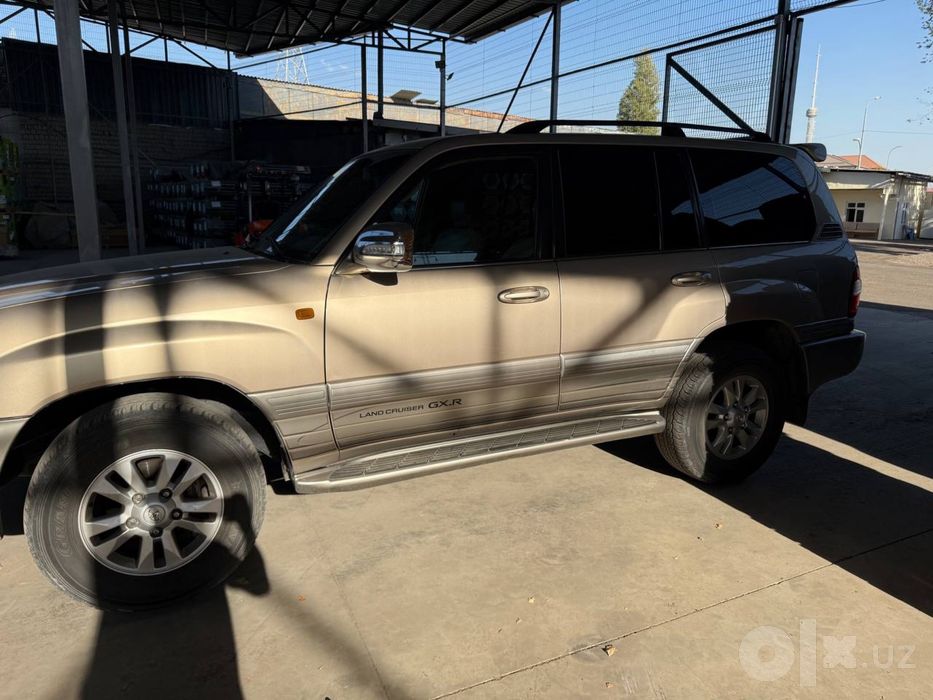 Продам Toyota LAND CRUISER 100 в идеальном состоянии