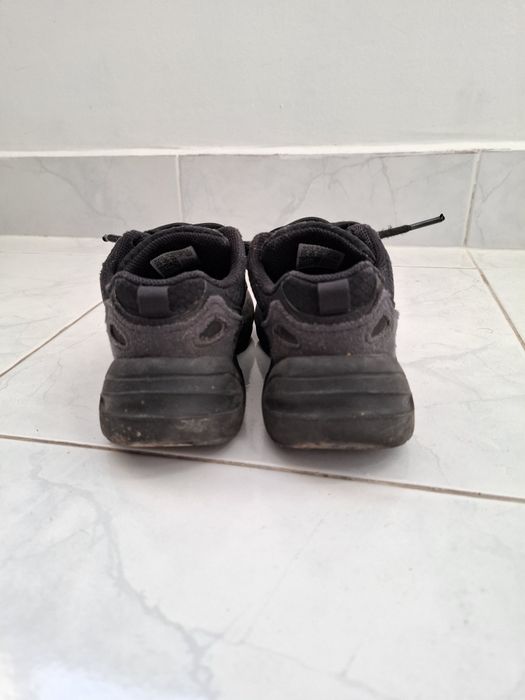 adidas originals маратонки номер 28