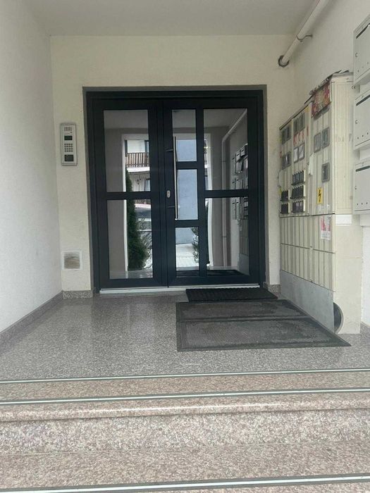 Apartament 3 camere , 71 mp, 2 bai, direct proprietar.