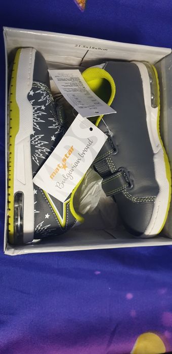 Детски сникърси за момче