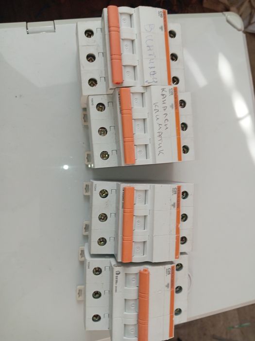 Захранваща платка