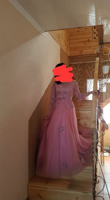 Платья выпусные бальные