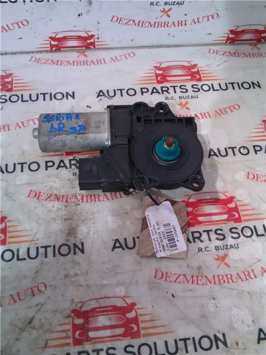 Motoras usa macara dreapta spate bmw seria 1 an fabr.2009