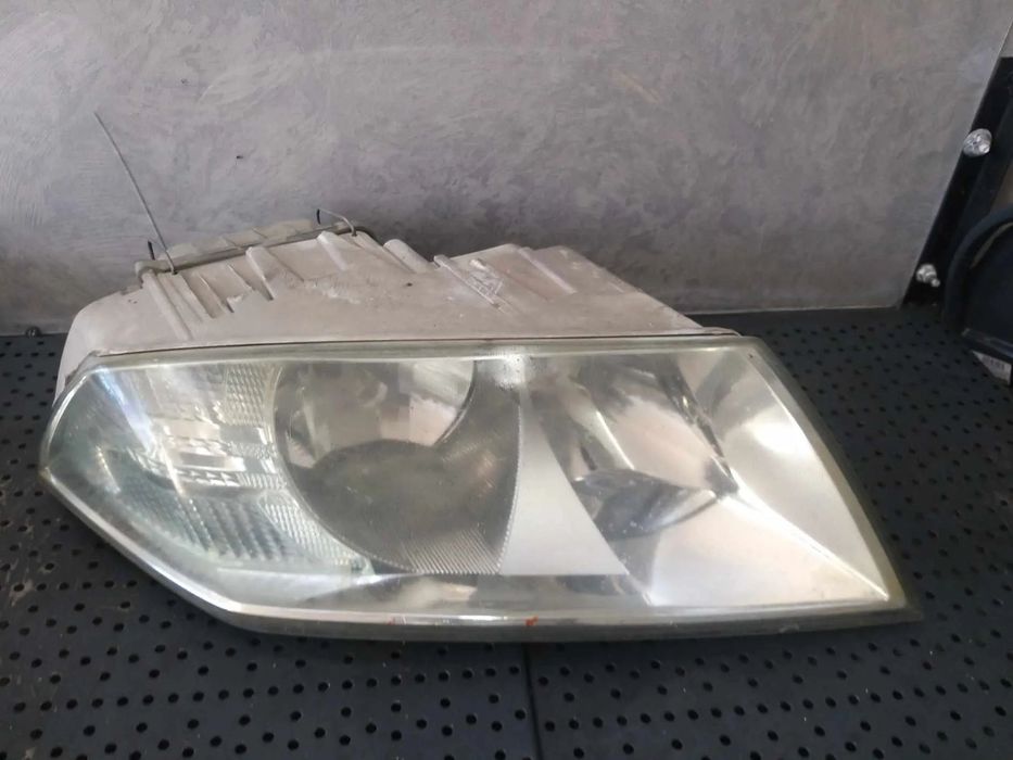 Far dreapta skoda octavia 1z 4shx13k046