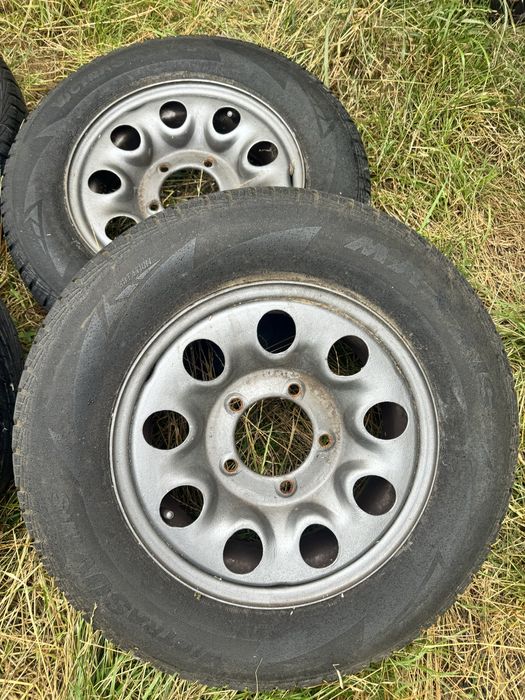 Cauciucuri suzuki jimny r15 m+s