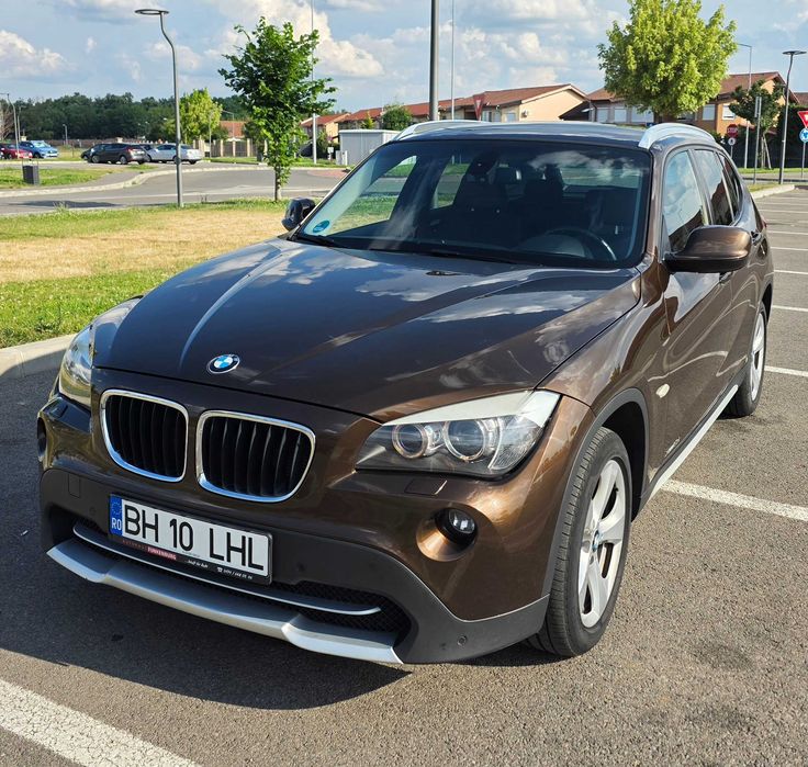 BMW X1 xDrive20d X-Line – 177 CP – Automat – Bi-Xenon - Navigație mare