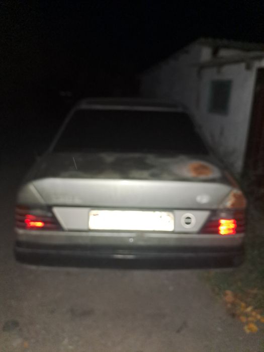 Мерседес 124, 2.3обьем