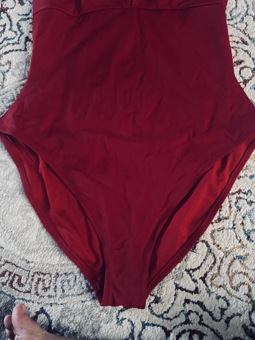 Срочно купальник