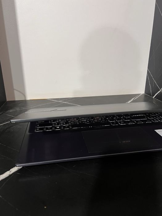 ASUS VivoBook Pro 15 OLED
