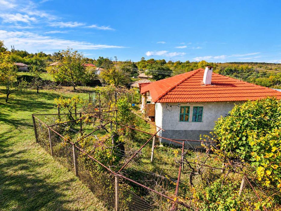 Продава се Къща в с. Звезда, Област Търговище - 80 кв.м за 363 €/кв.м - Снимка #2