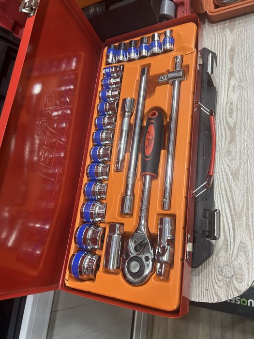 Набор ключей