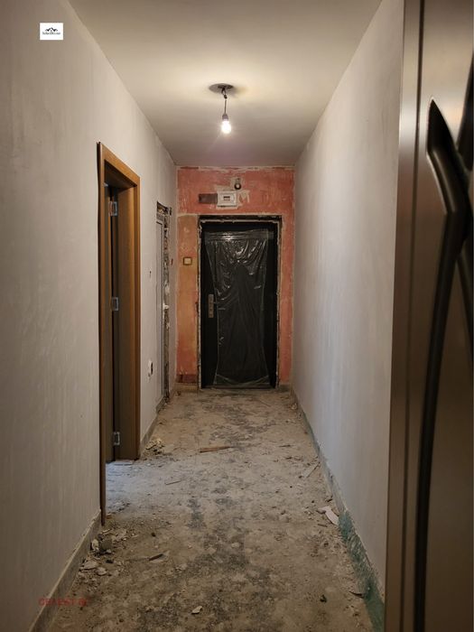 Продава се Тристаен апартамент в Велико Търново, Света гора - 57 кв.м за 1106 €/кв.м - Снимка #2