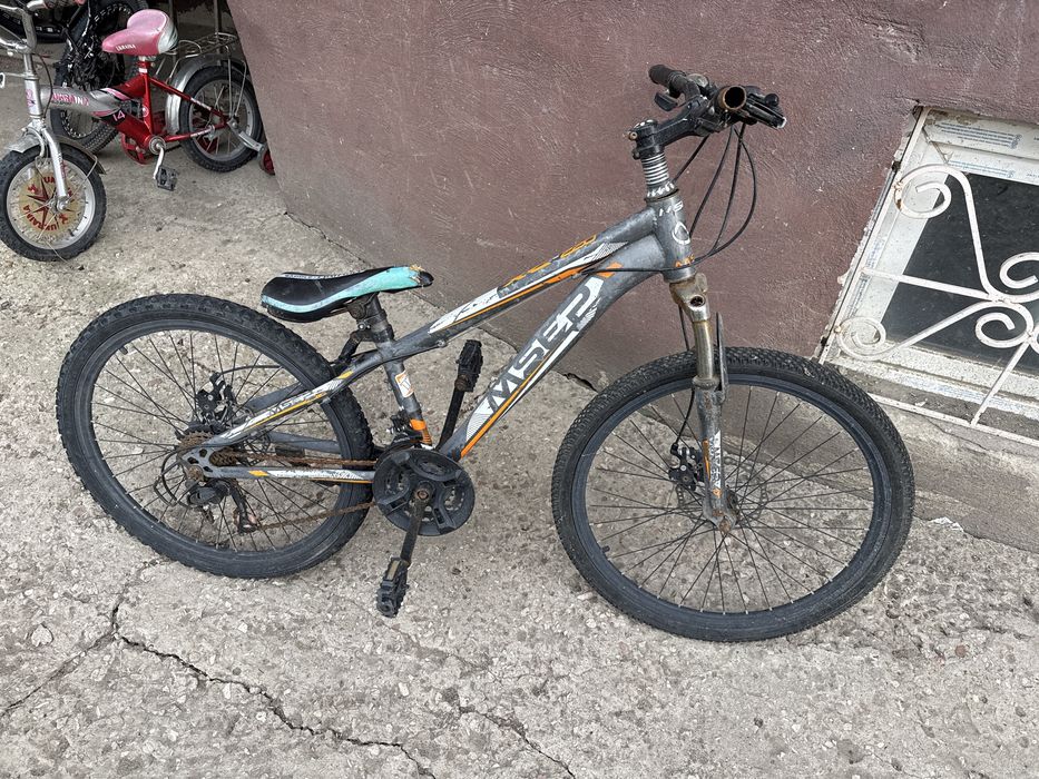 Велосипед продам ща 15000