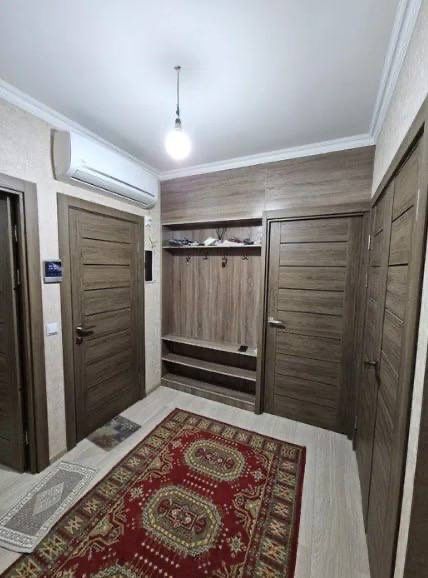 Продажа 3в4комнатная ул Бабура.  77серии с ремонтом