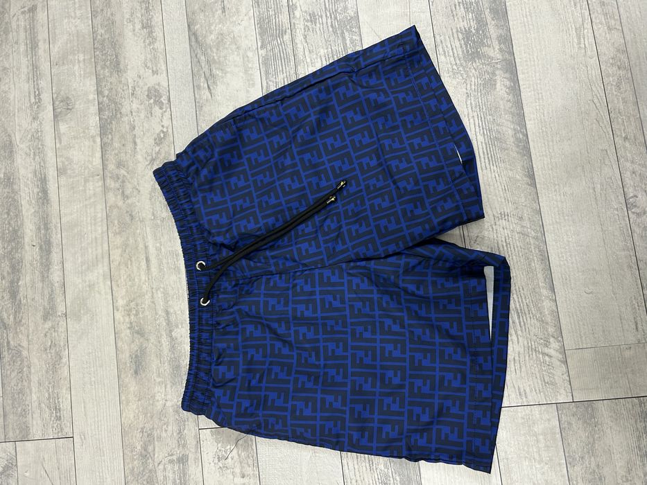 Short baie Fendi barbati marimea L
