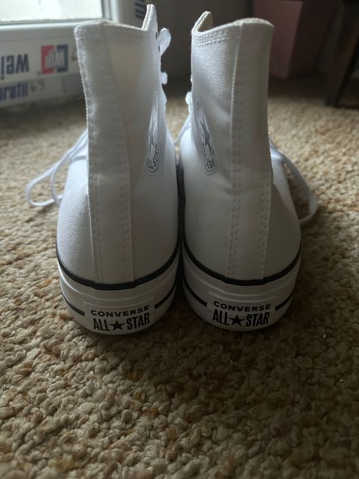 Обувки Converse-Нови!