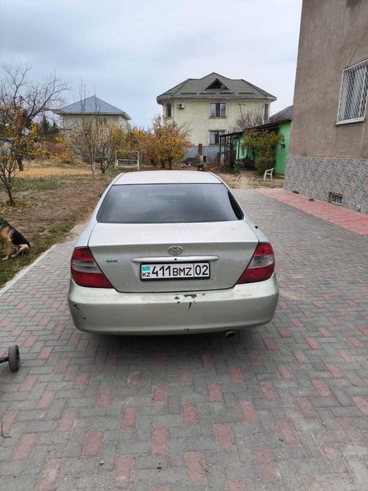 Тойота камри 2003 г.