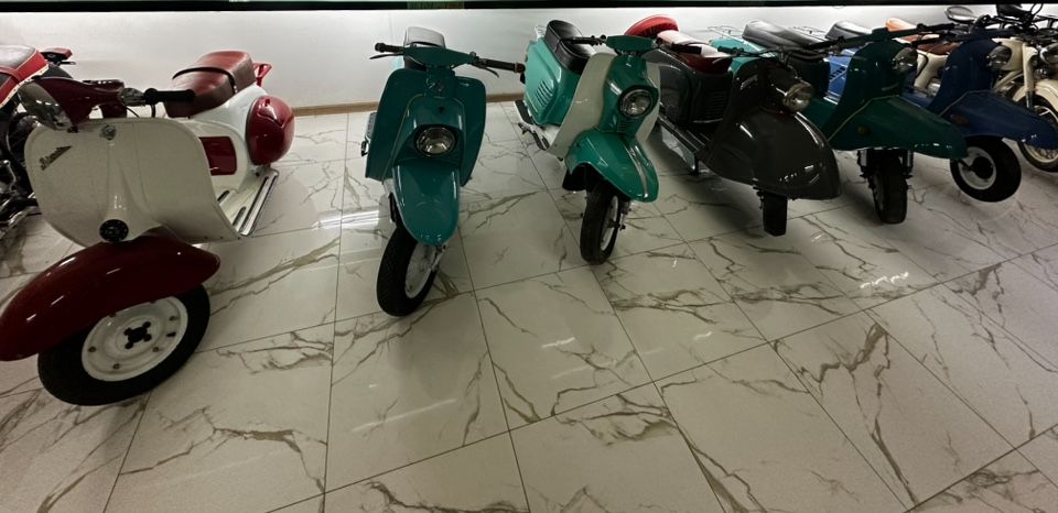 Продам шесть мотороллеров в идеальном состоянии по одному не продаётся